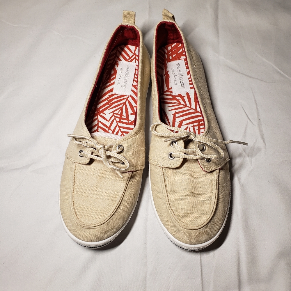 Tan West Loop thick stripe beach shoes